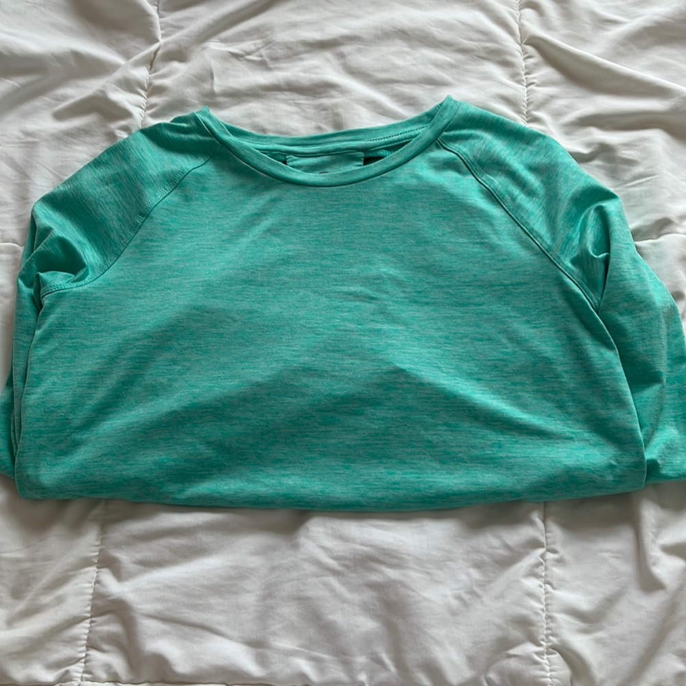 Teal workout top great condition